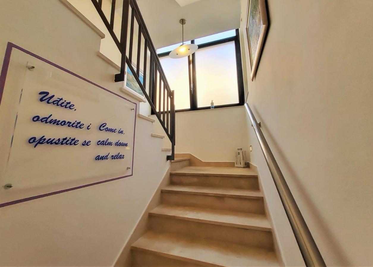 Apartments Petra I Karlo Turanj Luaran gambar
